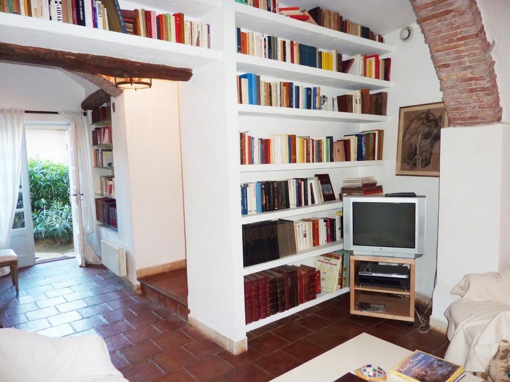 Maison Au Coeur Du Village Gassin Exteriör bild